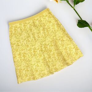BANANA REPUBLIC Silk Pleated Skirt Green Chartreuse over White Flower Print 6 P